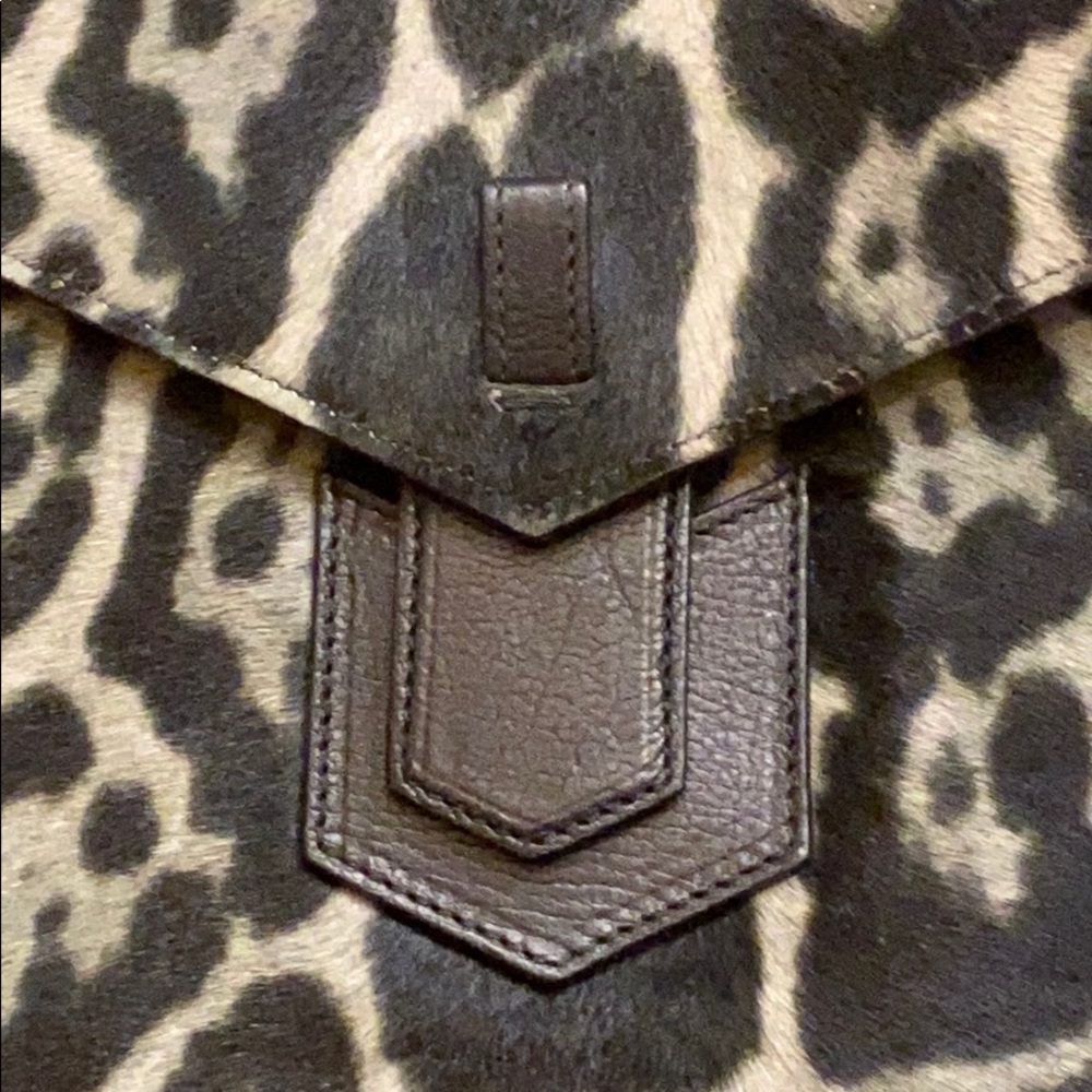 ⚫️⚪️”RARE FIND!! YSL EVENING/CLUTCH”⚪️⚫️ - Picture 2 of 12